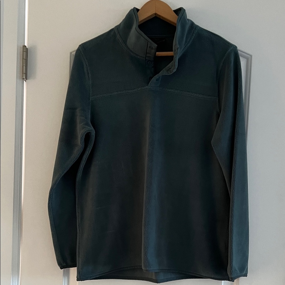 Women’s Green Sweater